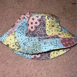 Bucket Hat